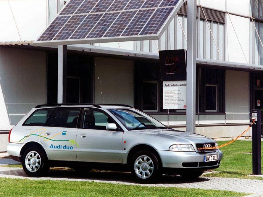 Audi A4 Avant Duo (B5,8D) 1996 года  (фото 1 из 7)